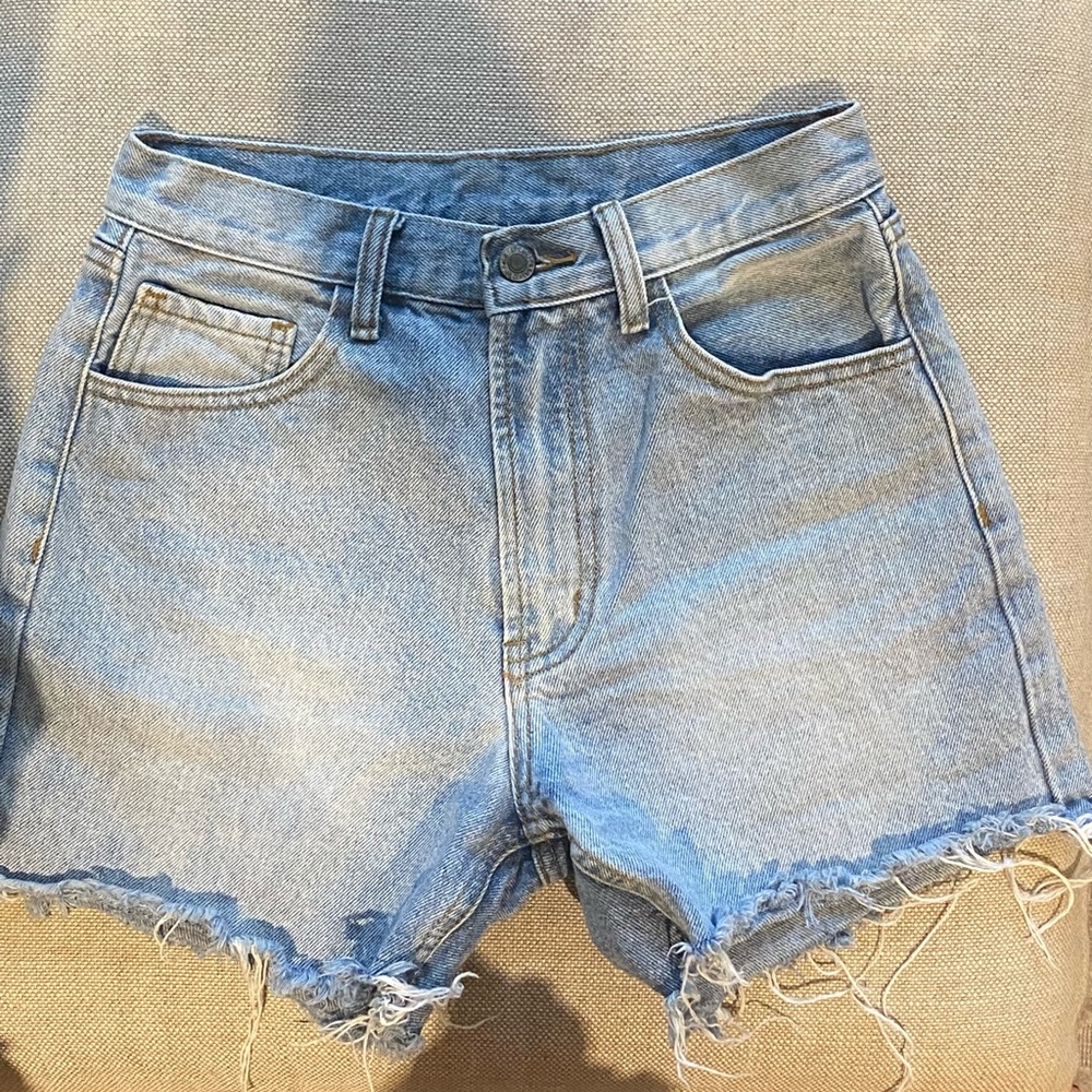 John Gault/ Brandy Melville denim shorts!